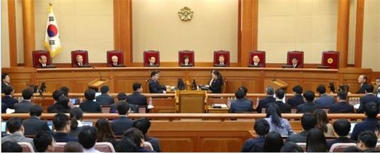 대한민국의 민주주의는 살아있다. 대한민국이여 영원하라!!!!
