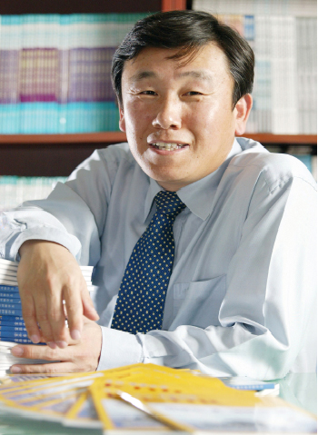 인사말:(사)한국군사시설연구소 소장 김진욱